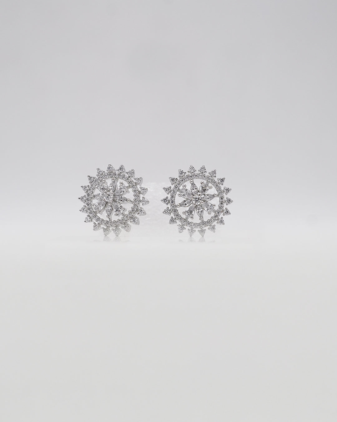 LUMINARA STUD EARRINGS