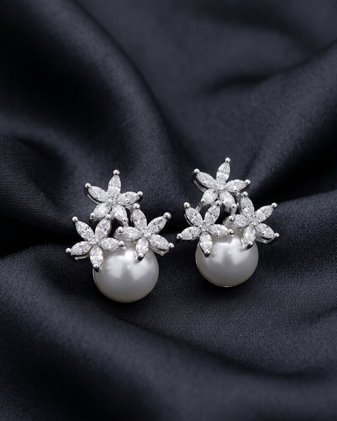 LUMINARA STUD EARRINGS