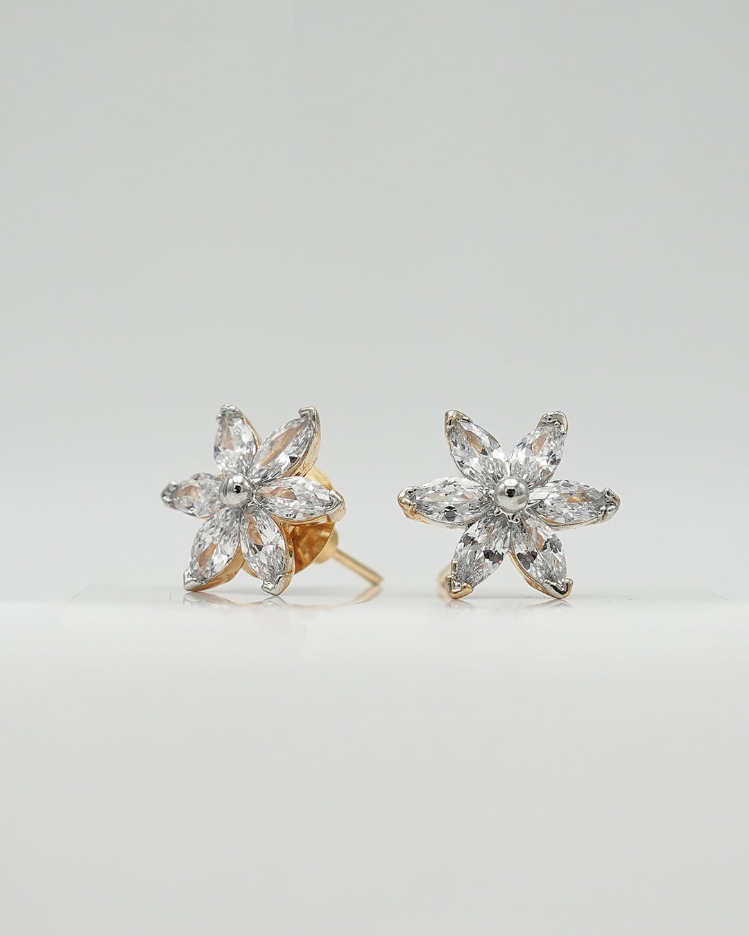 LUMINARA STUD EARRINGS