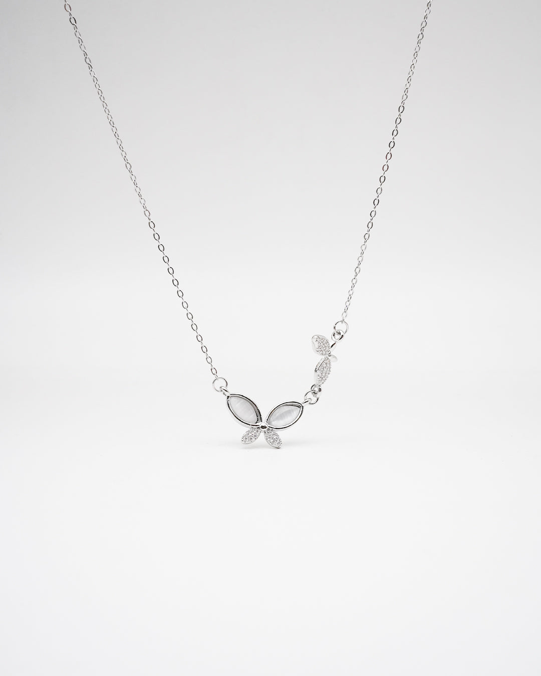 EVERYDAY PENDANT NECKLACE