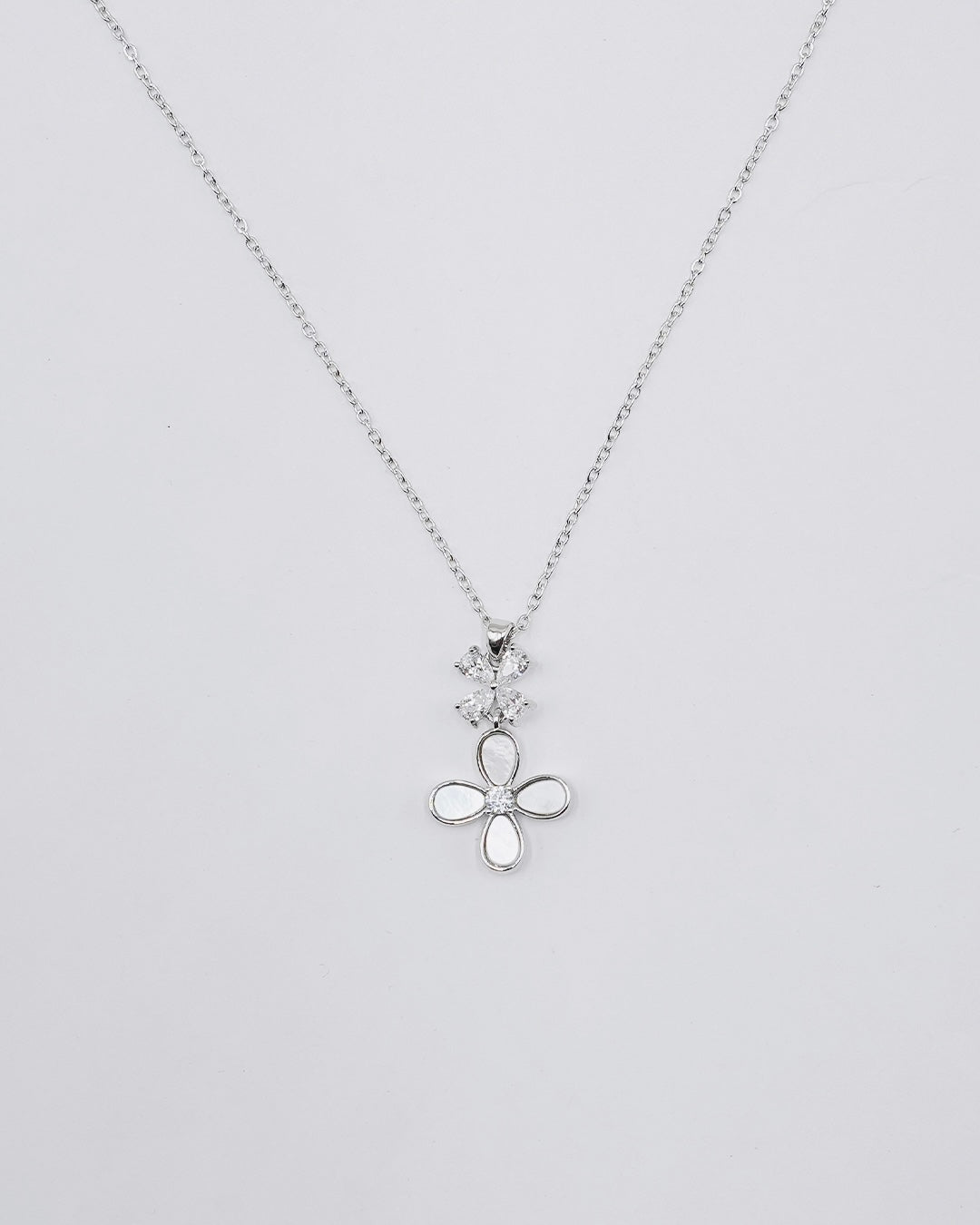 EVERYDAY PENDANT NECKLACE
